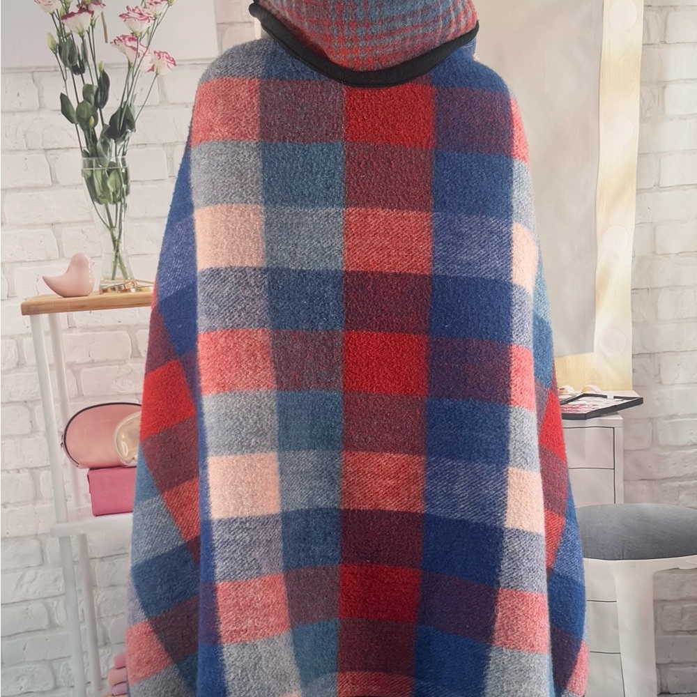 Vintage Reversible Wool Plaid Cape with Zipper - Picture 13 of 13